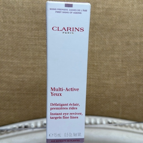 Clarins | Multi-Active Instant Eye Reviver 15ml / 0.5 oz. - Picture 2 of 7